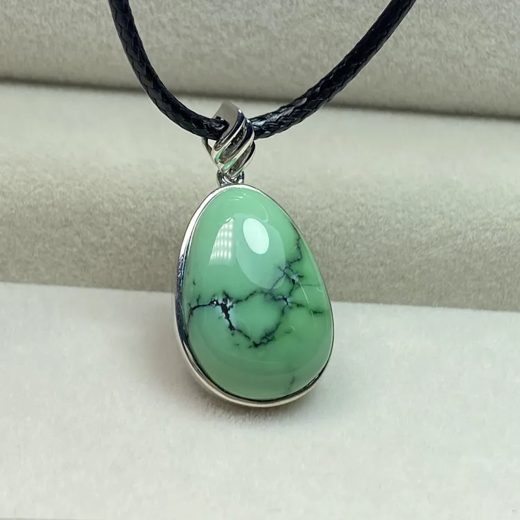 原矿高瓷精品菜籽黄吊坠尺寸18.7×13.6×6.4mm瓷釉级品质，性价比高