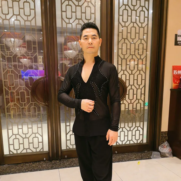 男士拉丁舞长袖V领黑色演出服网纱镂空绣花修身时尚显瘦