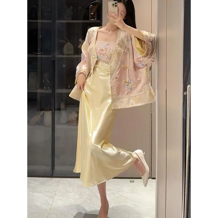 2025春季新款新中式国风气质优雅粉色重工刺绣盘扣外套时尚套装裙