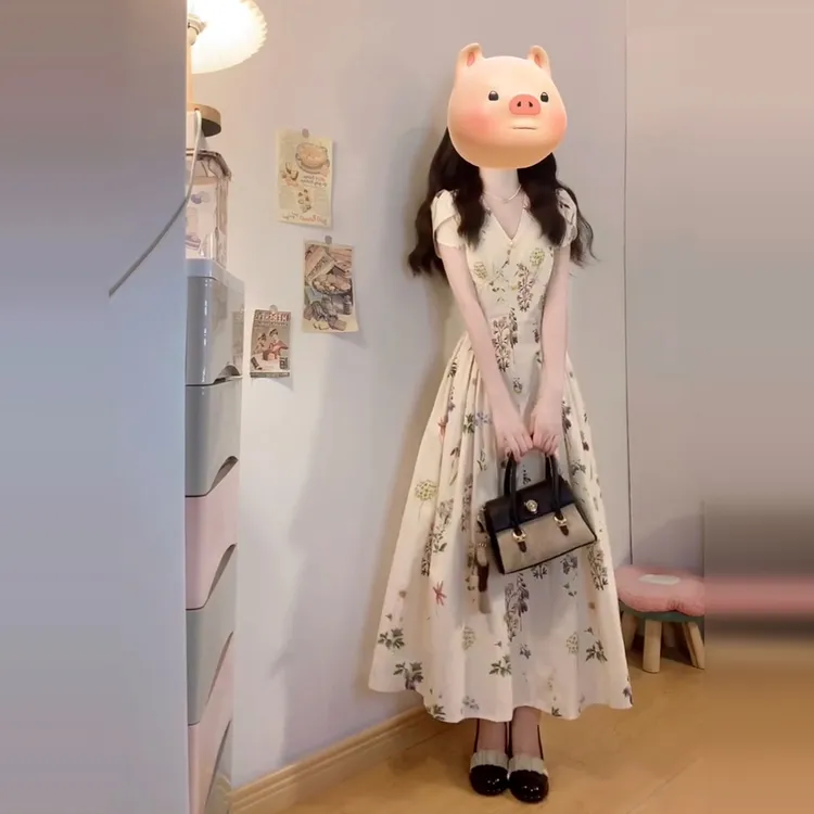 【现货➕运补】法式v领连衣裙子女夏高级感显瘦气质绝美长裙4876