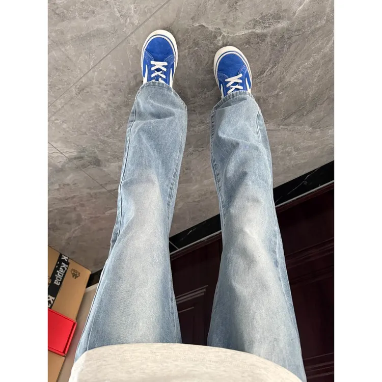 浅蓝色微喇牛仔裤男款秋季加绒ootd显腿长裤子cleanfit弯刀直筒裤