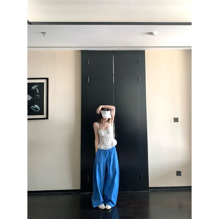 盐系气质设计感蕾丝拼接修身吊带背心上衣高腰宽松显瘦蓝色阔腿裤