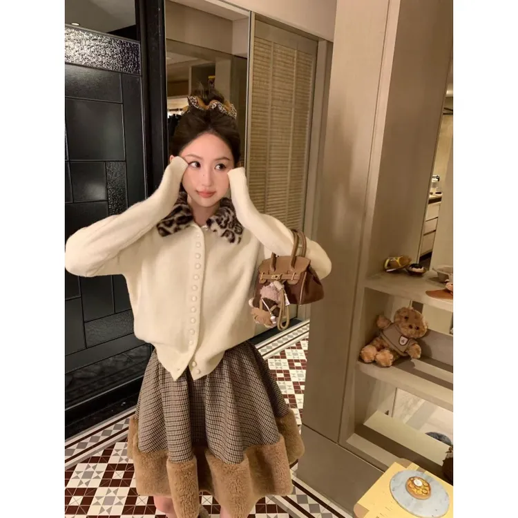 韩系慵懒高级感豹纹毛领毛衣女冬季新款高腰百搭显瘦半身裙两件套