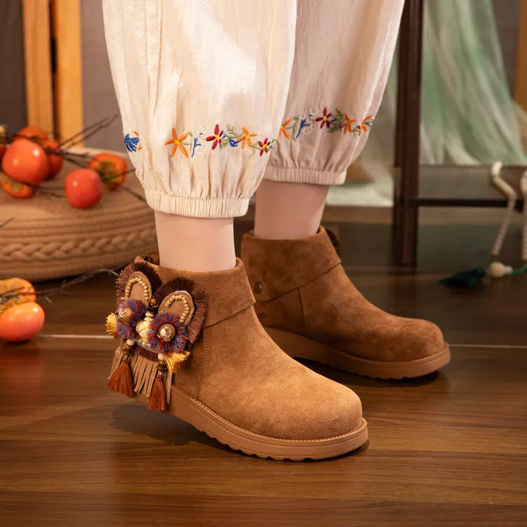 原创国风时尚软底虎头鞋短靴厚底保暖短筒新款秋冬通勤女款短靴