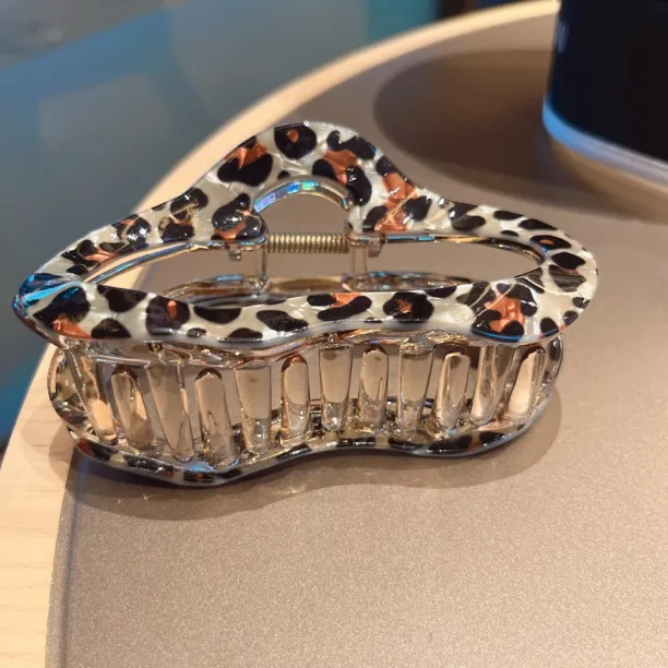 豹纹抓夹法式女气质大抓夹韩版发夹发饰鲨鱼夹时尚夹子头饰百搭