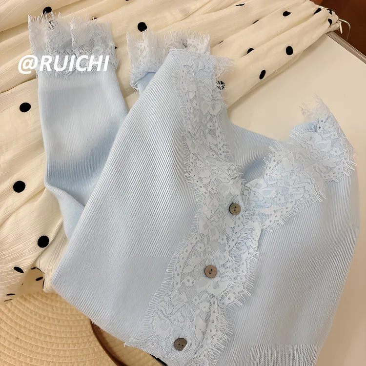 蕾丝百搭毛衣外套针织开衫上衣女洋气氛围感2026新款V领拼接休闲