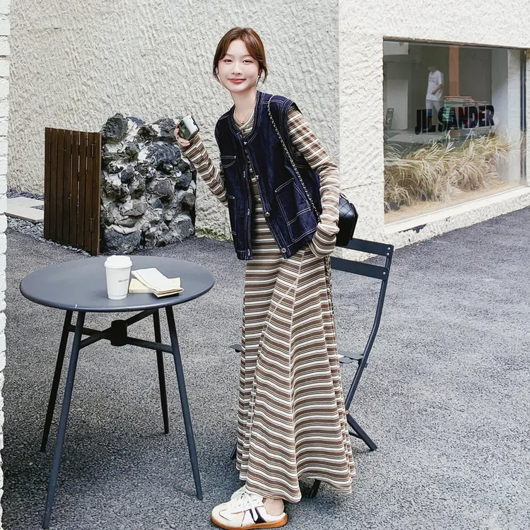 韩版宽松条纹连衣裙马甲套装女高级感2025秋季新款牛仔马甲套装裙