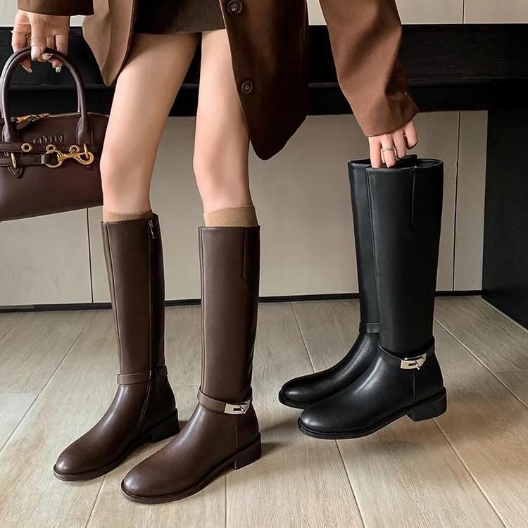 大幂幂同款锁扣骑士靴高筒不过膝长靴平底低跟真皮百搭大码女鞋41