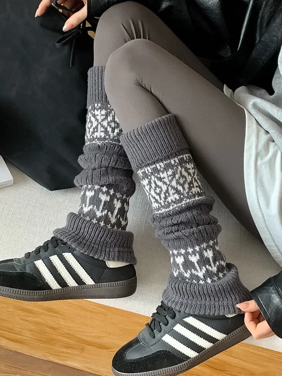 费尔岛雪地靴袜套女秋冬保暖复古中筒袜日系小腿袜配鲨鱼裤堆堆袜