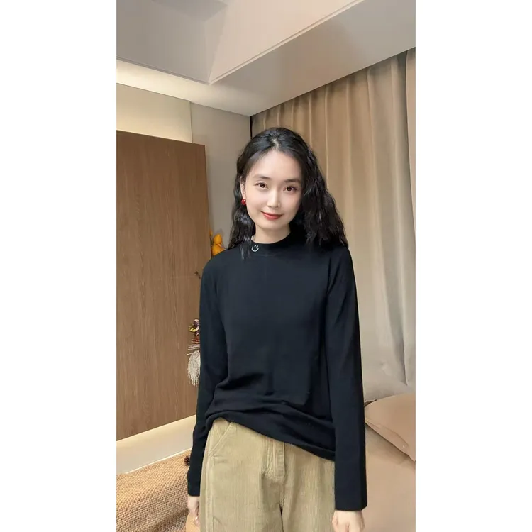 31086-极简风微笑款长袖T恤套头保暖打底衫休闲百搭