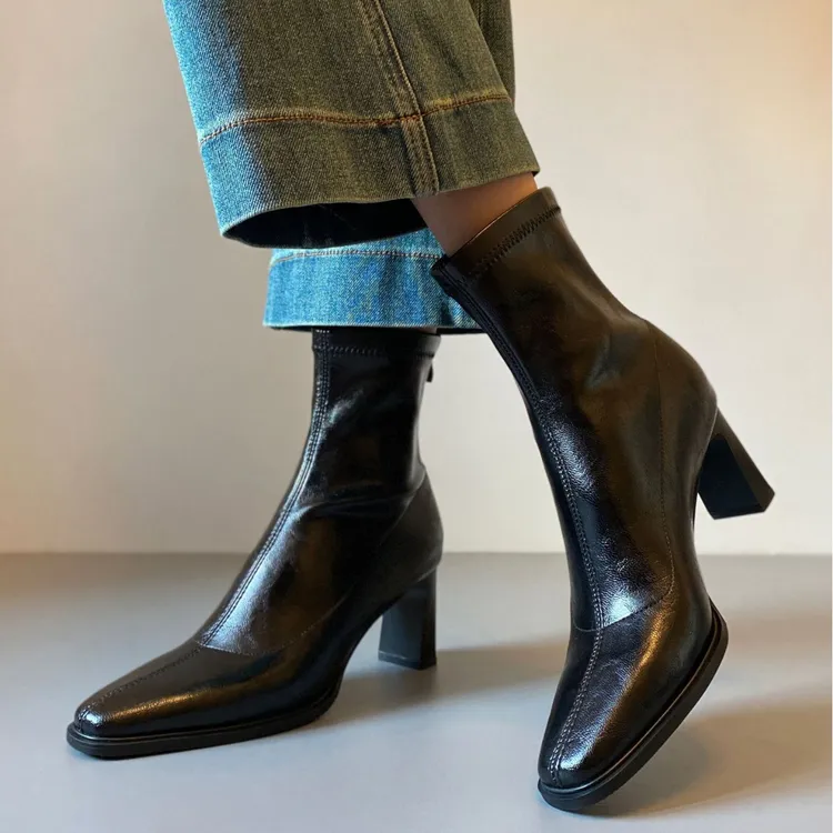 牛皮版~百搭静音跟瘦瘦靴秋冬新款高跟短靴加绒尖头显瘦弹力靴子