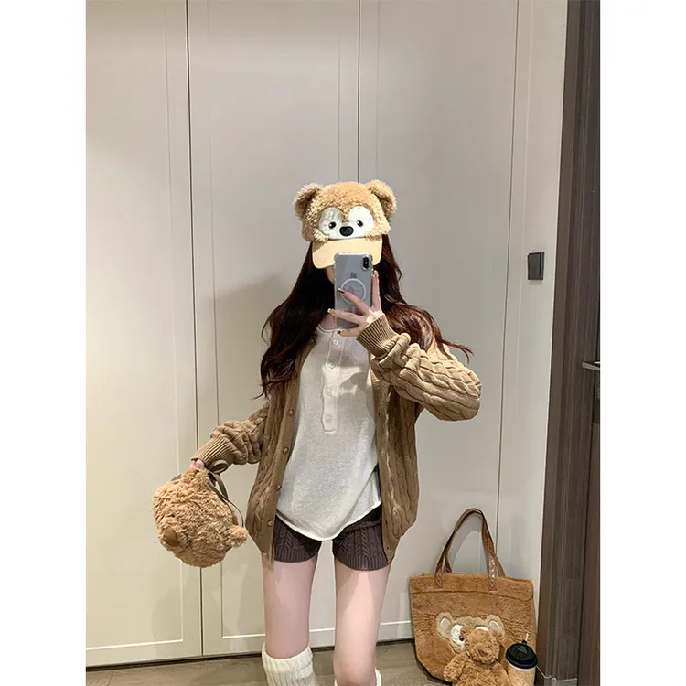 温柔慵懒风女2025新款软糯宽松百搭毛衣外套显瘦纯欲内搭针织短裤