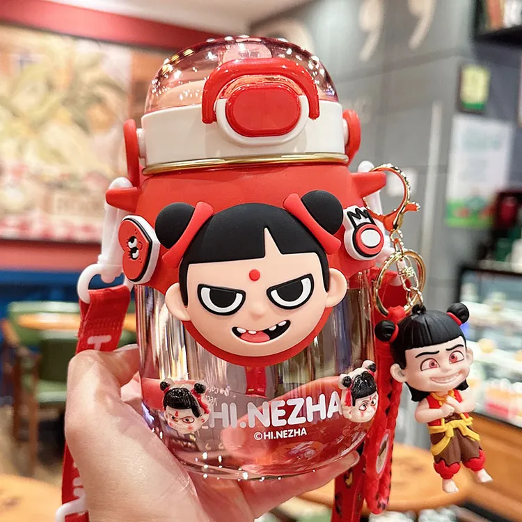 哪吒儿童水杯大容量可爱吸管杯幼儿园小学生夏季塑料杯便携式水壶