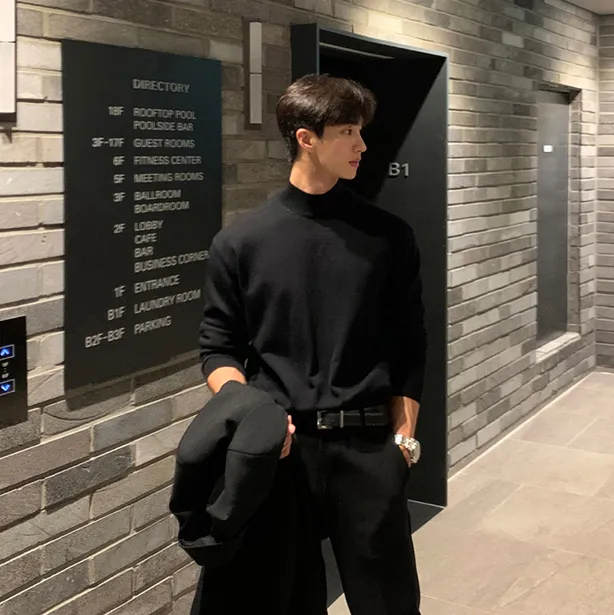 黑色半高领男士秋冬款韩系毛衣潮流加厚保暖中领针织打底衫毛线衣