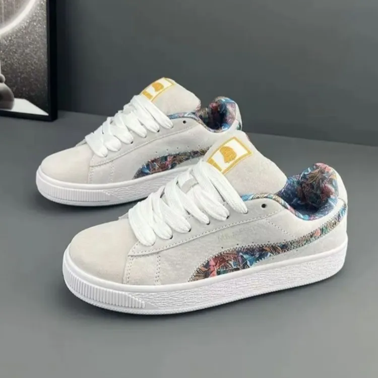 休闲情侣鞋子面包鞋男2025爆款经典低帮舒适百搭休闲板鞋复古百搭