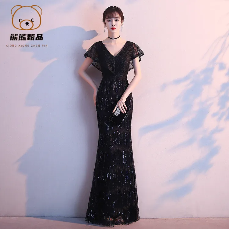气质黑色长款显瘦高贵轻奢性感晚礼服女年秋季新款醋酸面料高wd