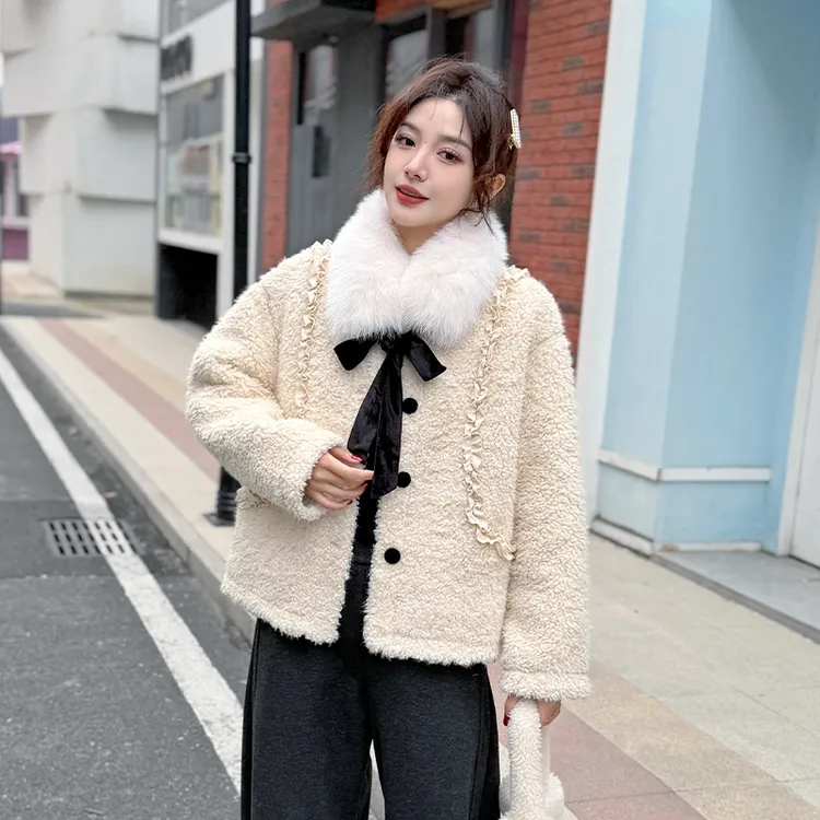 拉夏贝尔毛毛一体短外套女冬季新款蝴蝶结宽松显瘦高级感百搭上衣