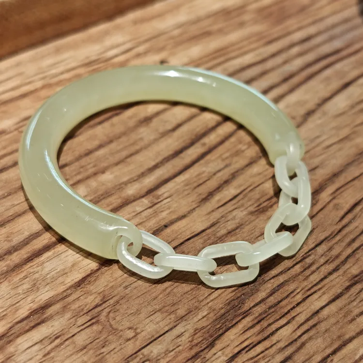 环环相扣｜高度玉化正黄色老料古风新疆和田黄玉黄口料手镯57.2圈