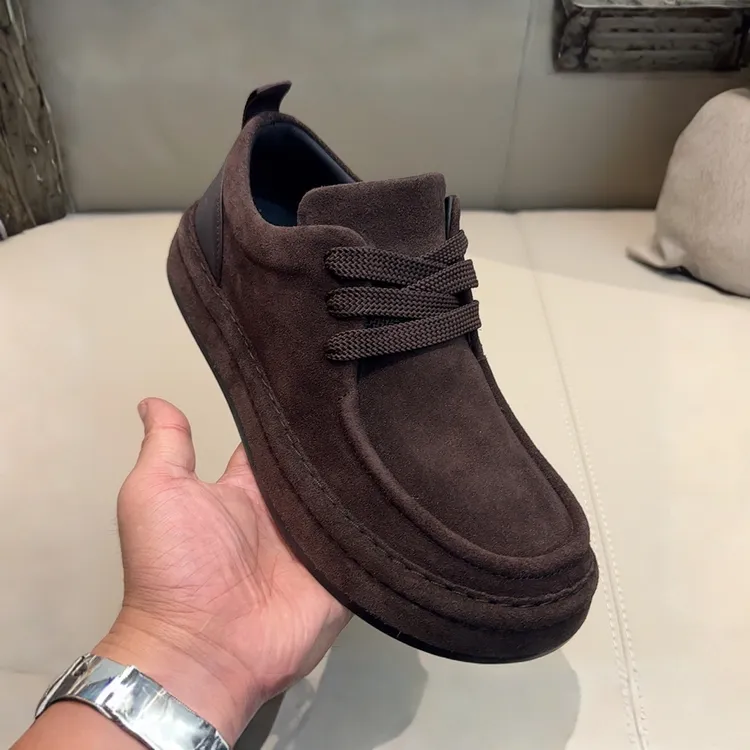 高端轻奢休闲潮男鞋宽头厚底舒适商务皮鞋2025秋季舒适透气板鞋男