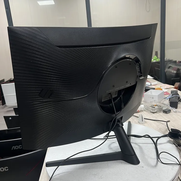 9新 Samsung/三星 玩家炫龙骑士32寸2K144hz电竞游戏屏显示器二手