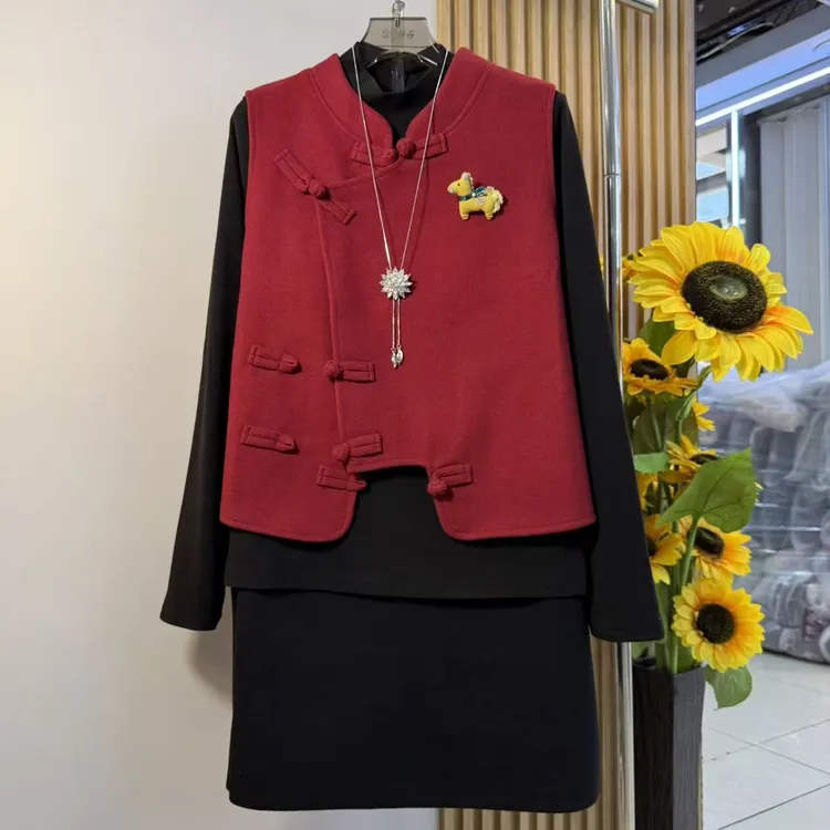 高端大码时尚国风套装女胖mm气质立领盘扣马甲内搭短裙显瘦三件套