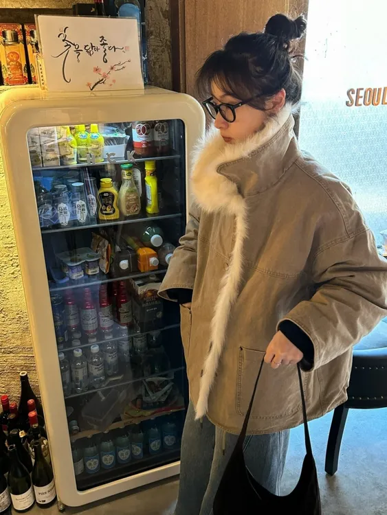 深秋初冬穿搭高级感大翻领毛毛外套女冬季独特超好看加厚保暖棉服