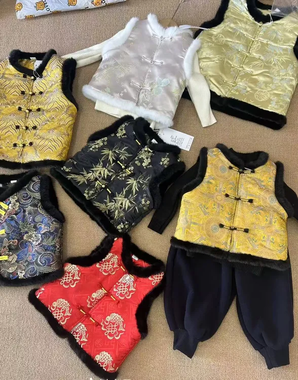 加绒加厚款国风马甲网红拜年服  建议身高＋10  拍大不拍小