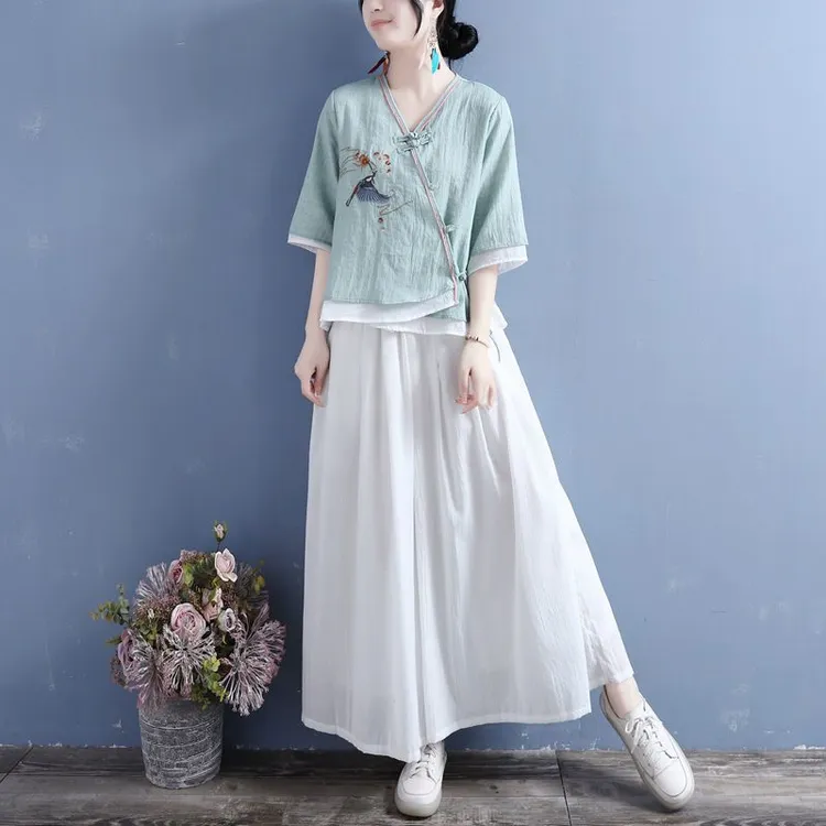 2025夏季棉麻刺绣v领斜珠扣中袖上衣宽松大码显瘦半身裙两件套装