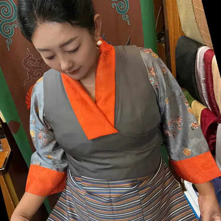 半真丝衬拼色衬衣和帮点两套