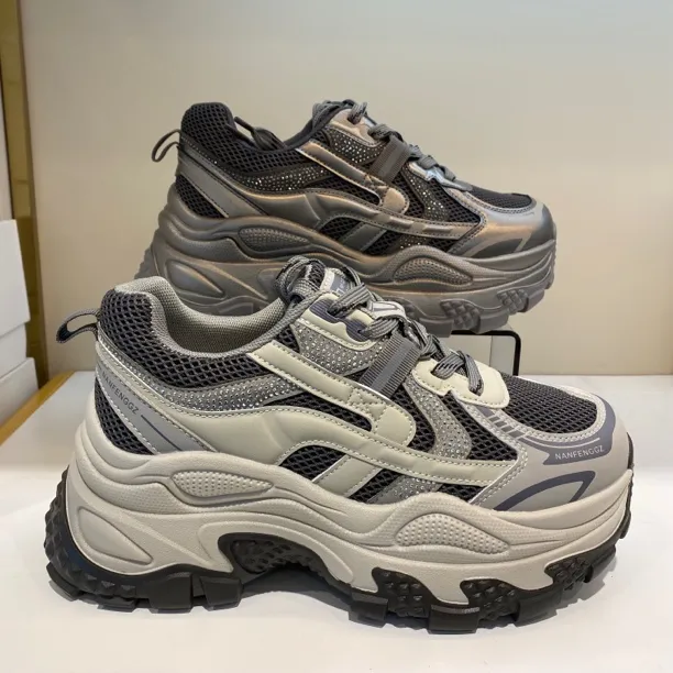 53551【2025秋季新款】厚度6厘米撞色拼接休闲网面老爹鞋