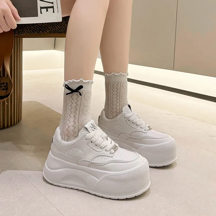 真皮小白鞋女2025春夏新款爆超火今年流行厚底鞋增高小个子面包鞋