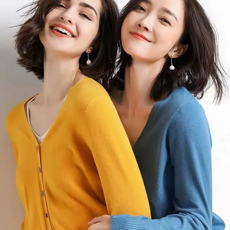 春秋季新款女装长袖针织开衫秋冬短款韩板外搭披肩毛衣大码外套薄