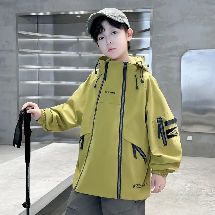 儿童装秋季冲锋衣高领防风外套男童时髦洋气中大童韩版大码男孩潮