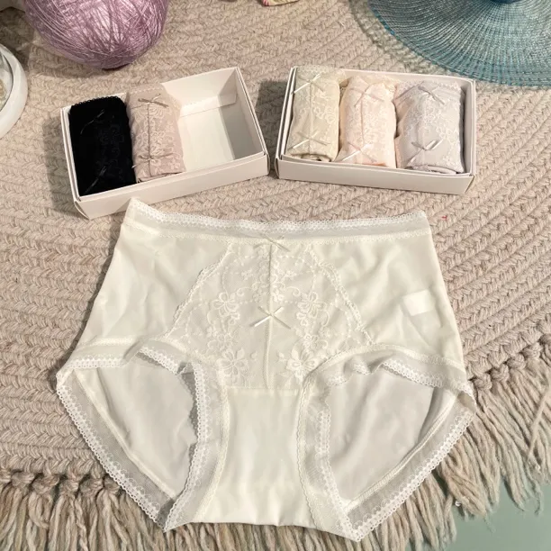 （一组三条）71763 初恋的夏天 法式纯欲蕾丝中腰透气舒适女士内裤