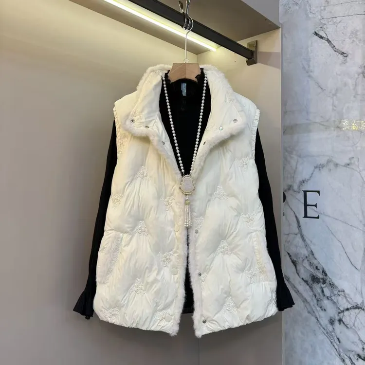 2025秋冬欧货新中式高级轻奢刺绣优雅洋气微胖气质毛毛马甲7237