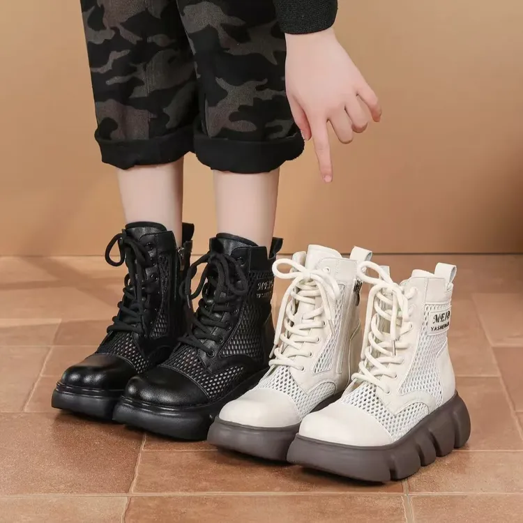 2025网面夏季圆头平底休闲风短靴透气系带软底马丁靴