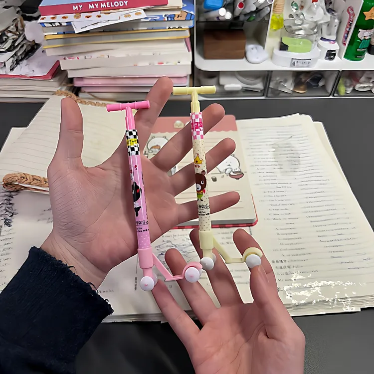 趣味滑板车圆珠笔创意学生迷你笔写作业文具上班族办公中性签字笔