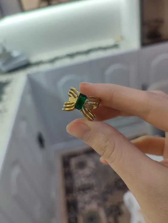 不锈钢石英石戒指 网红首饰18K金不锈钢镶嵌绿色锆石戒指女士爆款