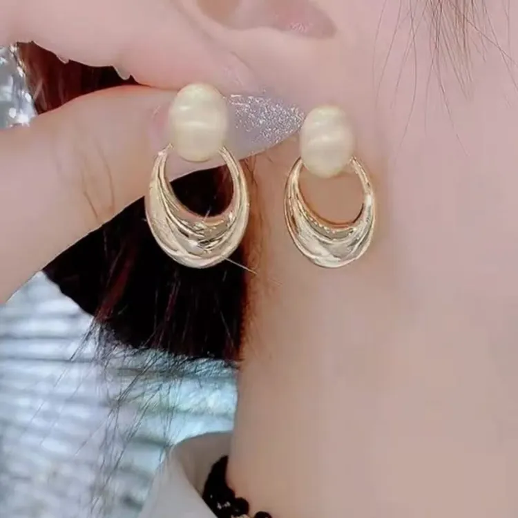 铜合金耳饰 2026年拉丝耳钉椭圆形金属镂空耳环个性百搭几何耳饰