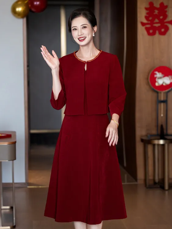 高贵年轻喜婆婆婚宴礼服女2025秋冬季新款妈妈装旗袍套装平时可穿