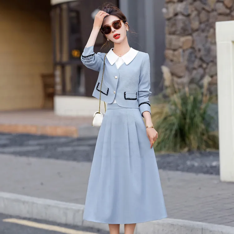 显瘦现货洋气短款外套女年气质新款小个子领上衣半身裙子两件套