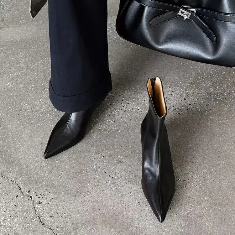 【小牛皮】秋冬极简风法式尖头中跟气质女短靴职业风瘦瘦靴时尚百搭