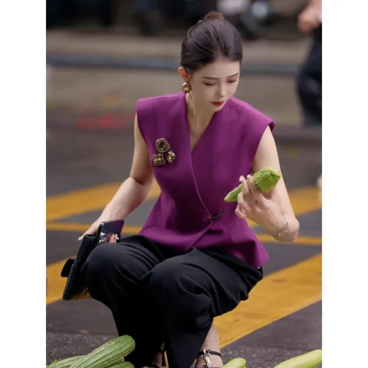 新中式精致绝美禅意巨好看减龄独特漂亮2025超火圆领盘扣国风上衣
