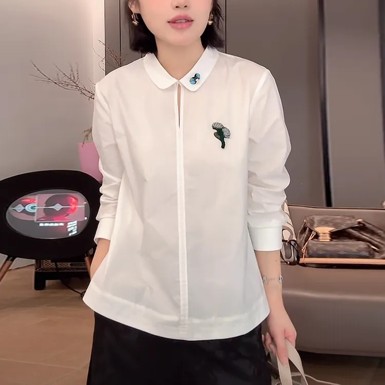 翻领法式衬衫女士2025秋季洋气减龄显瘦设计重工钉珠叠穿打底上衣