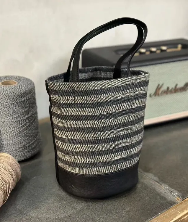 HALUNGLE/海伦格丽 7157 百搭时尚女士人字纹包包