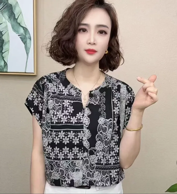 2025新品时尚洋气百搭减龄碎花短袖女T恤上衣#55568