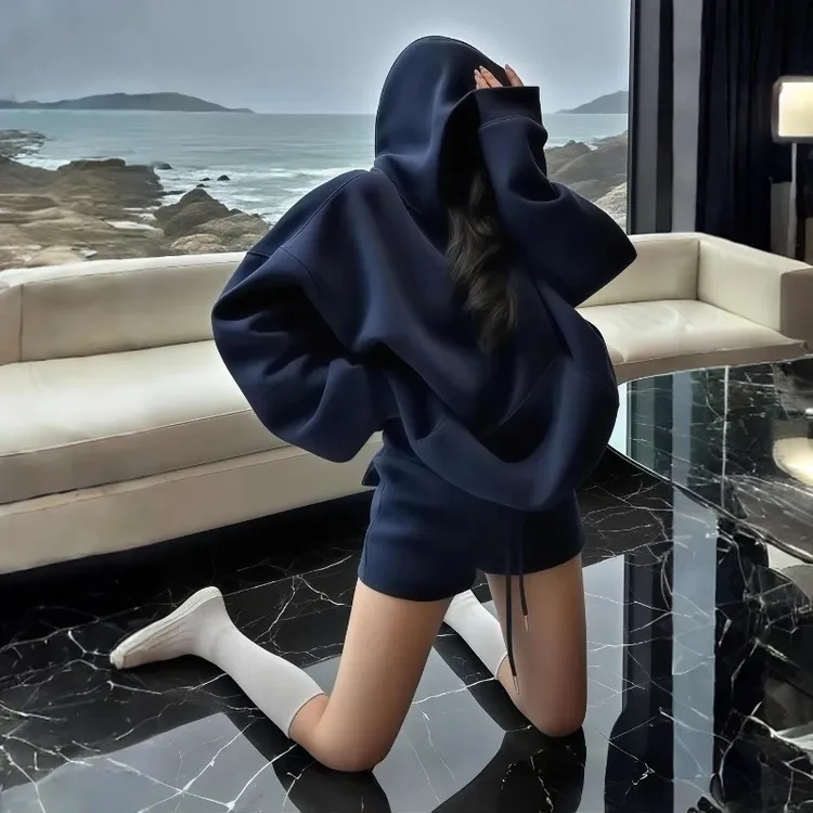 休闲风卫衣套装女早秋高级感时尚廓形宽松显瘦连帽卫衣短裤两件套