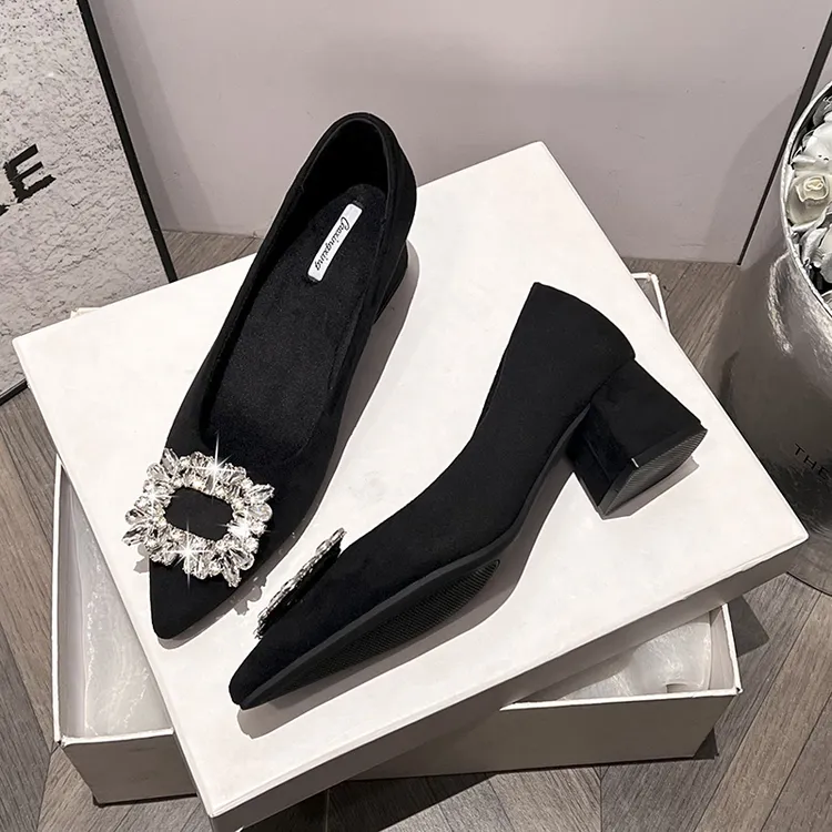 水钻方扣尖头单鞋粗跟气质百搭工作鞋舒适浅口高跟鞋