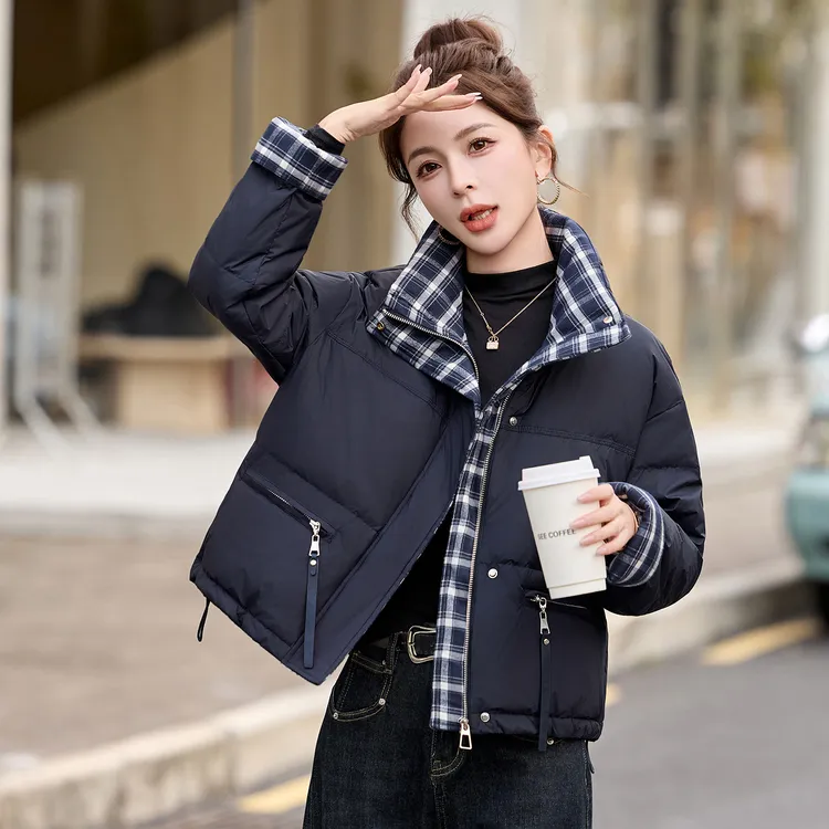 羽绒服女短款冬季2025新款宽松加厚洋气格子拼接面包服白鸭绒外套