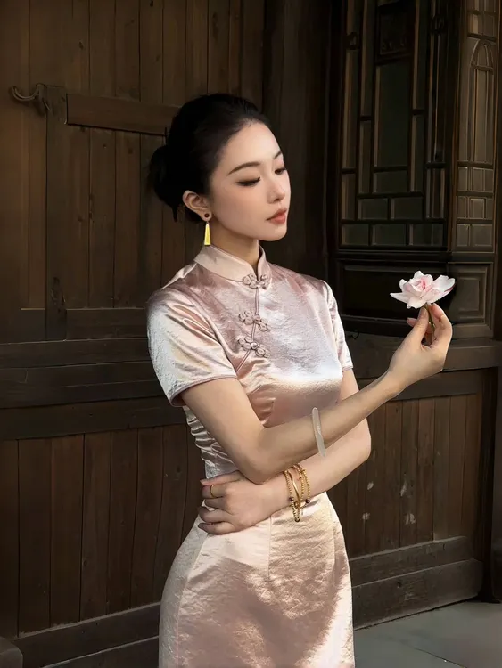 裁一2025新品缎面短款短袖旗袍连衣裙25-91